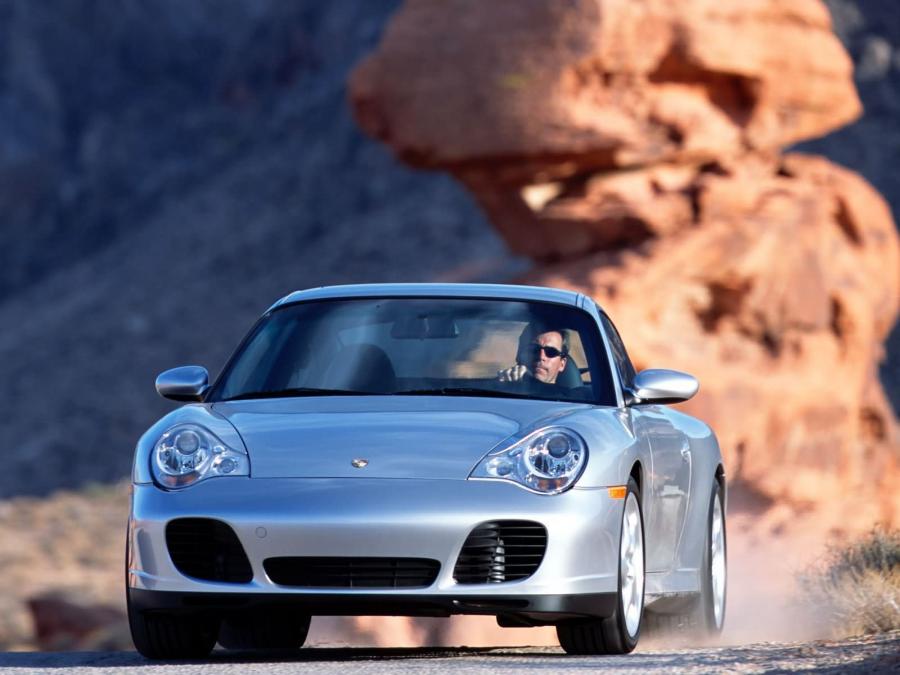  Porsche 911 Carrera 4S 2003 года  (фото 5 из 11)